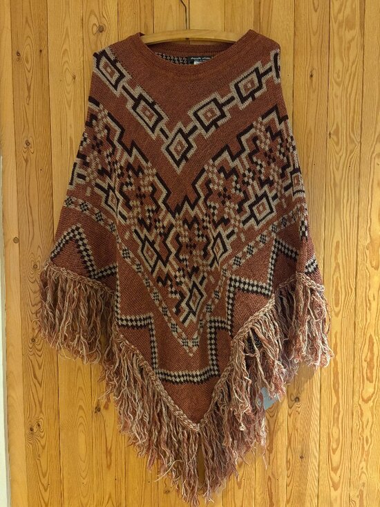 made in italy Sweaters - Made in Italy Knit Mauve Poncho